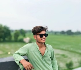 Sexy, 24, Larkana