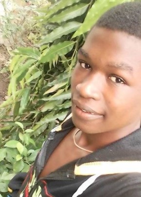 James, 21, Republic of Cameroon, Buea