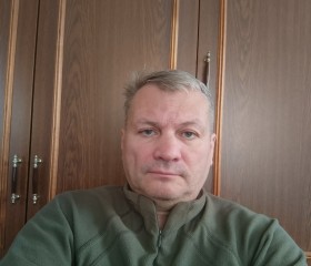 Vasiliy, 46, Saratov