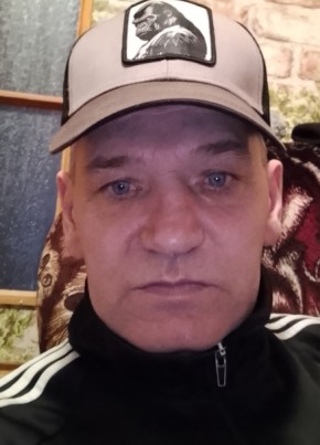Андрей из Парфино 58 лет