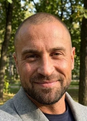 Максим из Омска 38 лет