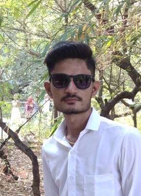 Rahul Patil, 26, India, Rajkot
