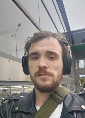 Dmitry из Secaucus 32 года