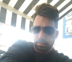 Fotis, 34, Elefsina