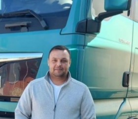 Evgeniy, 38, Emelyanovo