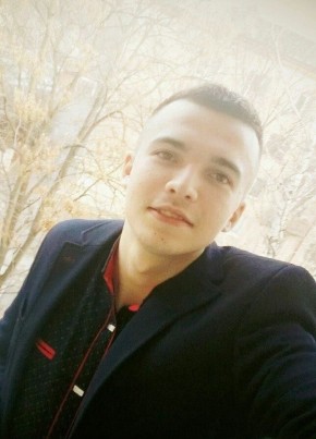 Андрій, 23, Україна, Хотин