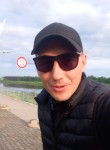 Sergey, 33, Riga