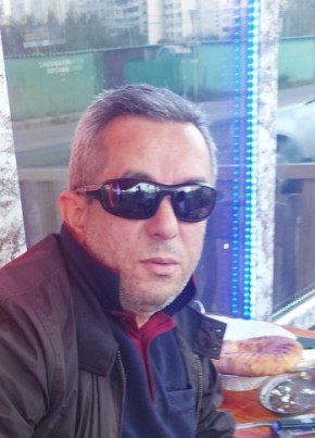 Mubariz Rustamov, 45, Azərbaycan Respublikası, Gəncə