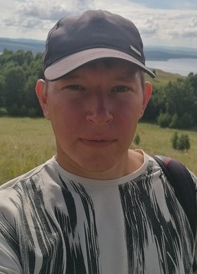 Иван, 32, Россия, Ачинск