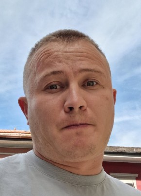 Oleh Kazandzhii из Burgdorf BE 31 год