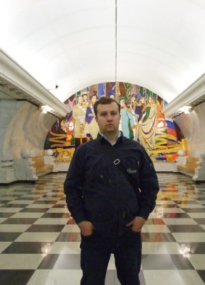 Илья из Москвы 42 года