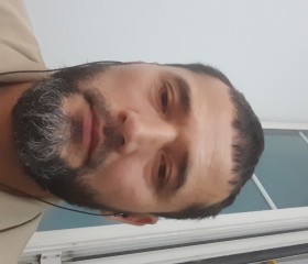 Sobir, 42, Dubai