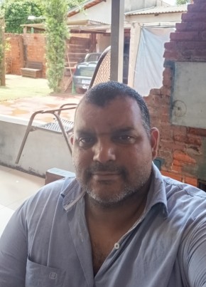 Luciano Leonardo из Londrina 44 года