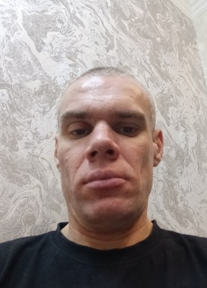 Дмитрий из Лангепаса 38 лет