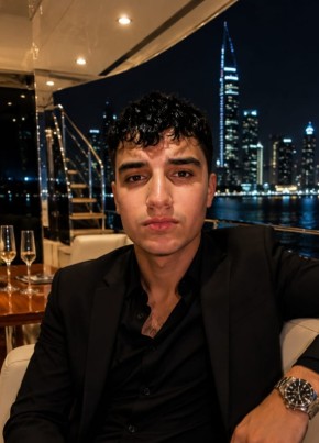 Mert из İzmir 24 года