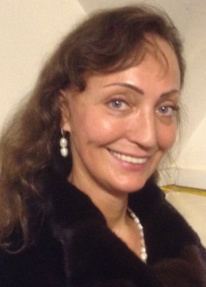 Лариса, 61, Россия, Санкт-Петербург
