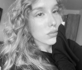 Arina, 20, Yuzhno-Sakhalinsk