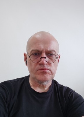 Олег из Троицк (Московской обл.) 54 года