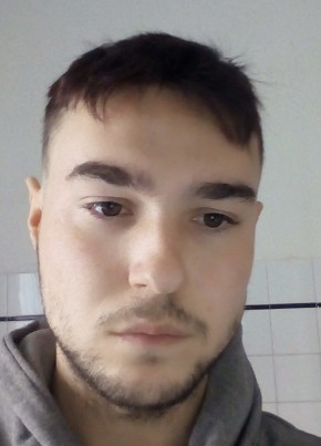 Denis, 19, Repubblica Italiana, Ancona