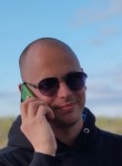 Nik, 36, Moscow