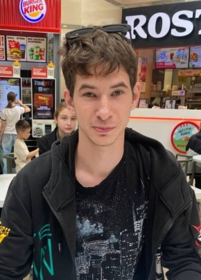 Даниил из Зеленограда 18 лет