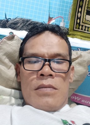 Ilham, 37, Indonesia, Djakarta