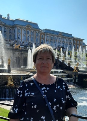 Галина, 60, Россия, Ялта