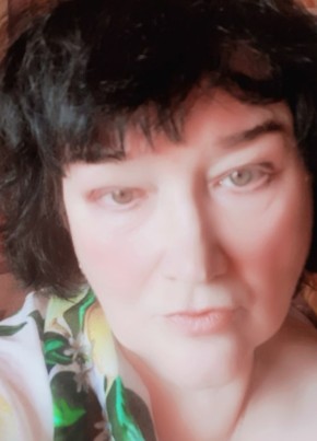 Лена из Пикалёво 64 года