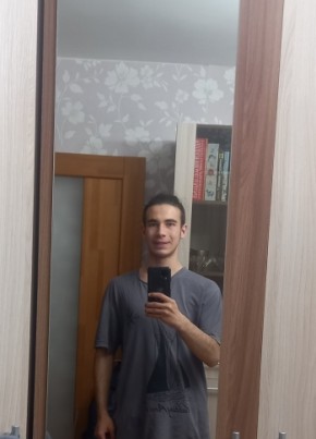 Богдан, 18, Россия, Смоленск
