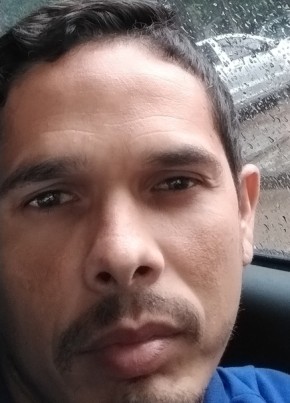 Roberto, 35, República Federativa do Brasil, Olinda
