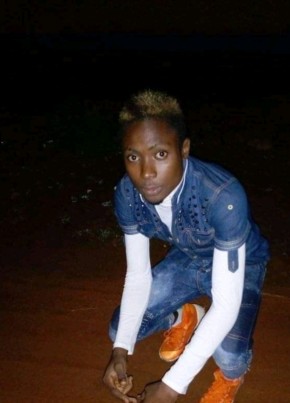 DARIO, 23, Republic of Cameroon, Yaoundé