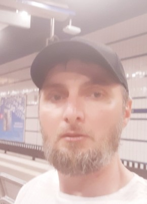 Aslan из Hamburg 41 год