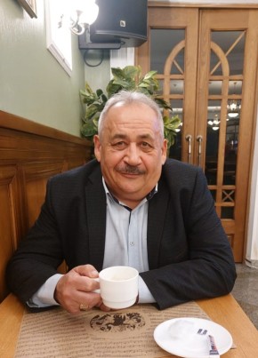 Андрей, 62, Россия, Мирный (Якутия)