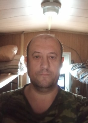Александр Каплун из Сургута 42 года