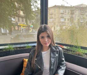 dilara, 18, Neftekamsk