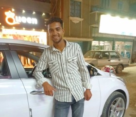 RABIE, 20, Cairo