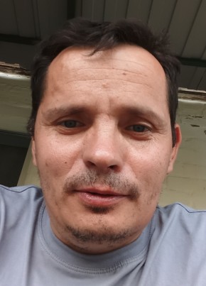 Максим из Волгограда 46 лет