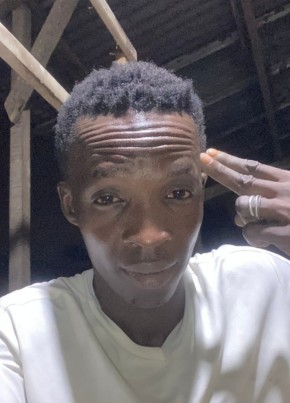 Seydou из Abidjan 30 лет