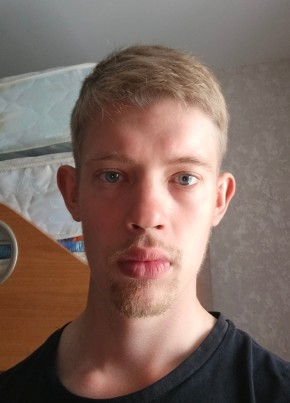 Павел из Выксы 21 год