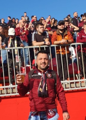 Gino, 44, Repubblica Italiana, Salerno