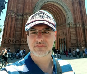 Vuk, 53, Belgrade