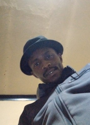 Kgotso из IGoli 27 лет