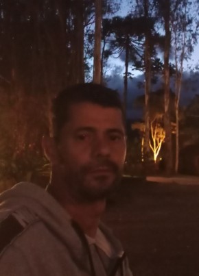 Leonardo из Resende 43 года