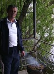 Олег, 60 лет, Волгоград
