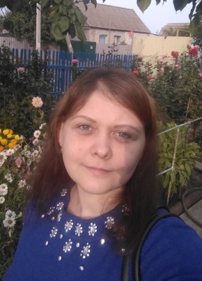 Виктория, 35, Россия, Ахтубинск