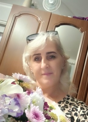 Ксюша из Краснодара 48 лет
