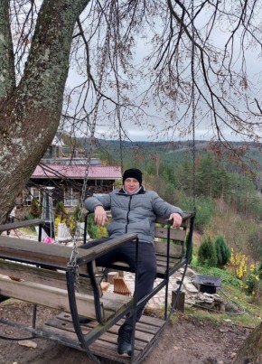 Артём Мазуров из Пскова 36 лет