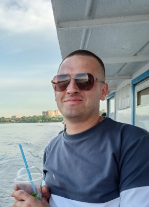 Андрей из Москвы 43 года
