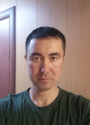 Денис из Иркутска 35 лет