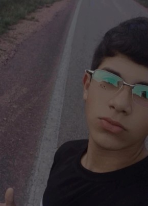Márcio из Bagé 18 лет